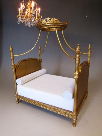 bed gold